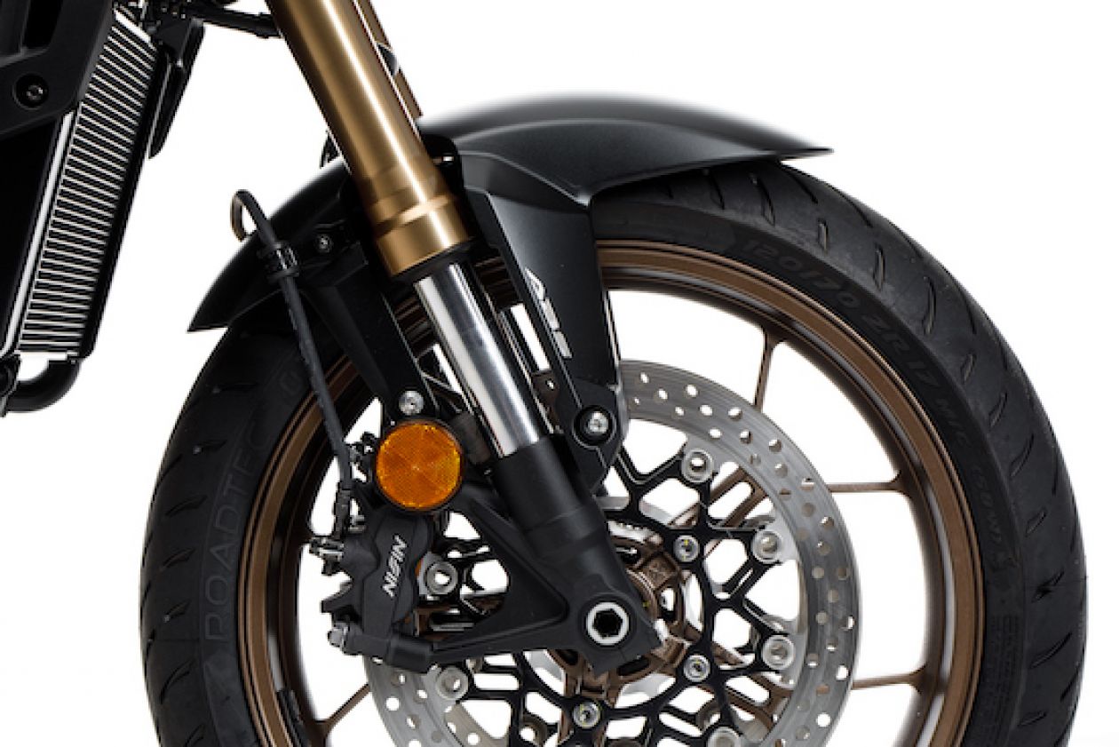 Motorbikes, spokes, technologies, traction control, wheel stability